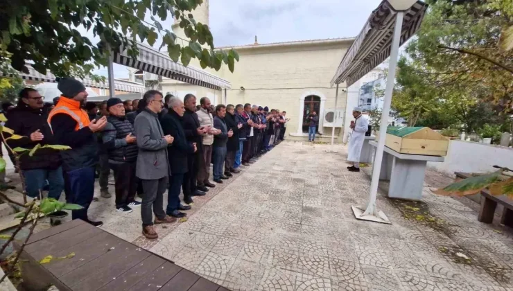 Tekirdağ’da İki Genç Kızın Cenazesi Toprağa Verildi